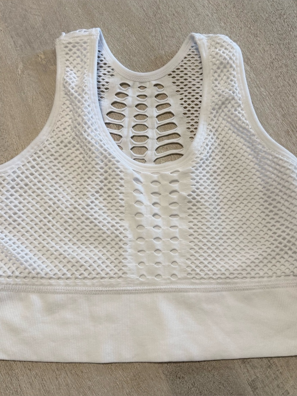 Lululemon Mesh Back Cropped Train Tank Top White